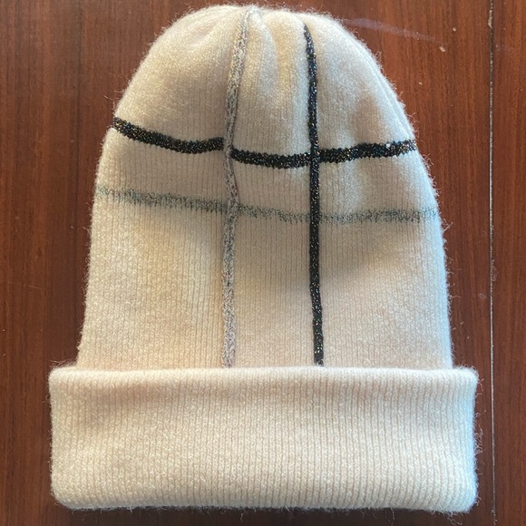 Women’s Cozy Glitter Stripe Winter Beanie Hat - Picture 2 of 6